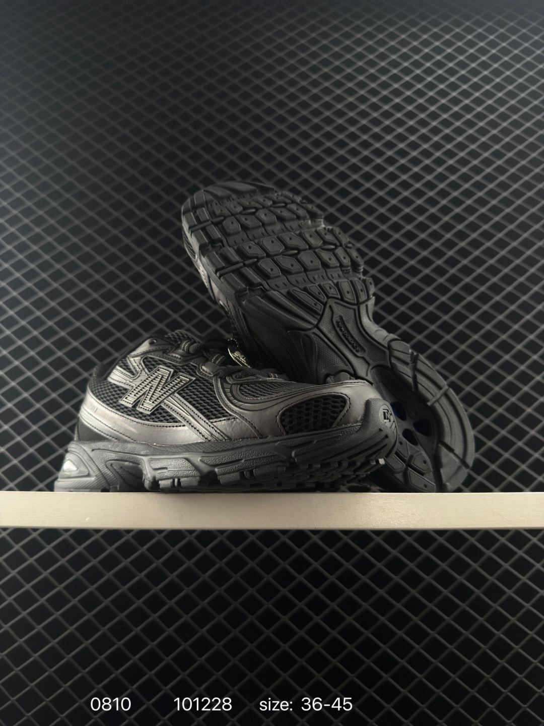 New Balance MR740 NB